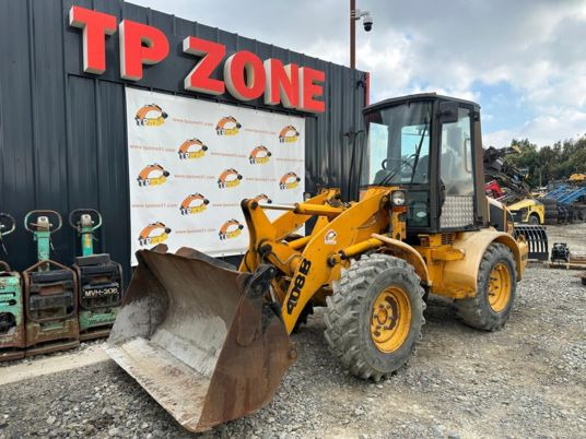JCB 408 à 14500 € HT - Kolesni nakladalec: slika 2 JCB 408 à 14500 € HT - Kolesni nakladalec: slika 2