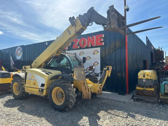 New Holland LM1745 - 17M - 4T5 à 29900 € HT - Teleskopski viličar: slika 1 New Holland LM1745 - 17M - 4T5 à 29900 € HT - Teleskopski viličar: slika 1