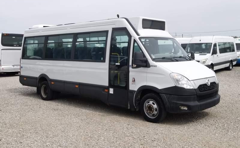 Iveco Daily 23 *NOWY SILNIK* 2 SZTUKI*, klima, winda - Primestni avtobus: slika 1 Iveco Daily 23 *NOWY SILNIK* 2 SZTUKI*, klima, winda - Primestni avtobus: slika 1