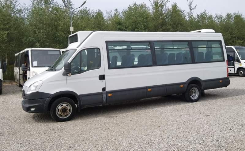 Iveco Daily 23 *NOWY SILNIK* 2 SZTUKI*, klima, winda - Primestni avtobus: slika 4 Iveco Daily 23 *NOWY SILNIK* 2 SZTUKI*, klima, winda - Primestni avtobus: slika 4