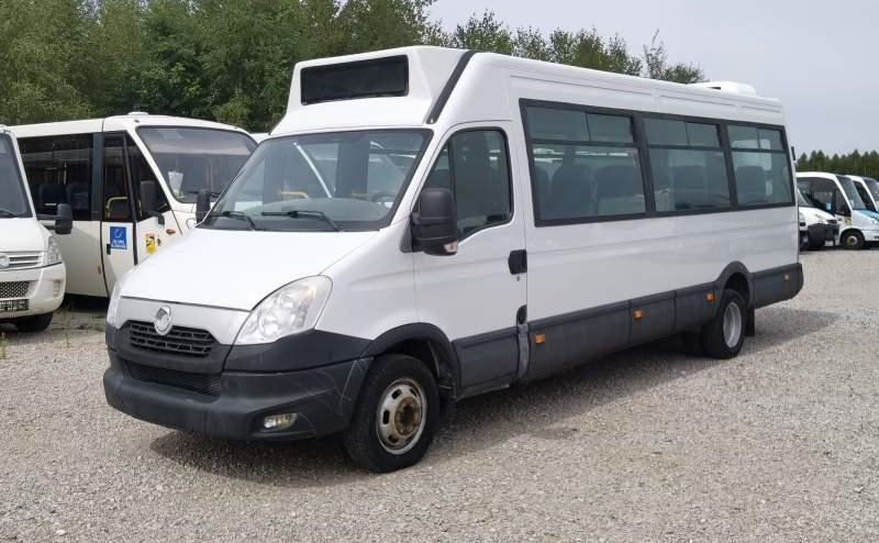Iveco Daily 23 *NOWY SILNIK* 2 SZTUKI*, klima, winda - Primestni avtobus: slika 3 Iveco Daily 23 *NOWY SILNIK* 2 SZTUKI*, klima, winda - Primestni avtobus: slika 3