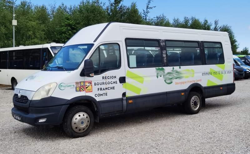 Iveco Daily 23 miejsca, KLIMA, WEBASTO - Primestni avtobus: slika 3 Iveco Daily 23 miejsca, KLIMA, WEBASTO - Primestni avtobus: slika 3