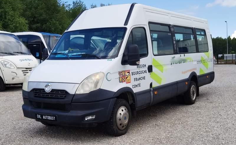 Iveco Daily 23 miejsca, KLIMA, WEBASTO - Primestni avtobus: slika 2 Iveco Daily 23 miejsca, KLIMA, WEBASTO - Primestni avtobus: slika 2