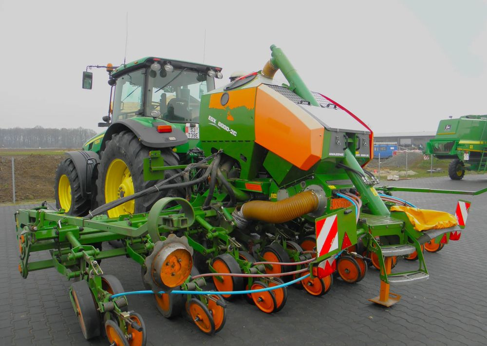 Amazone EDX 6000-2C Xpress 8 rzedowy, Nie Malowany, Stan Bardzo Dobry - Sejalnica: slika 2 Amazone EDX 6000-2C Xpress 8 rzedowy, Nie Malowany, Stan Bardzo Dobry - Sejalnica: slika 2