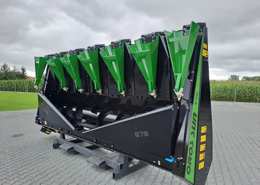 Oros Oros SUN 676 6 rzędowy, Nowe Przystawki do zbioru Słonecznika - Kombajn za sončnice: slika 1 Oros Oros SUN 676 6 rzędowy, Nowe Przystawki do zbioru Słonecznika - Kombajn za sončnice: slika 1