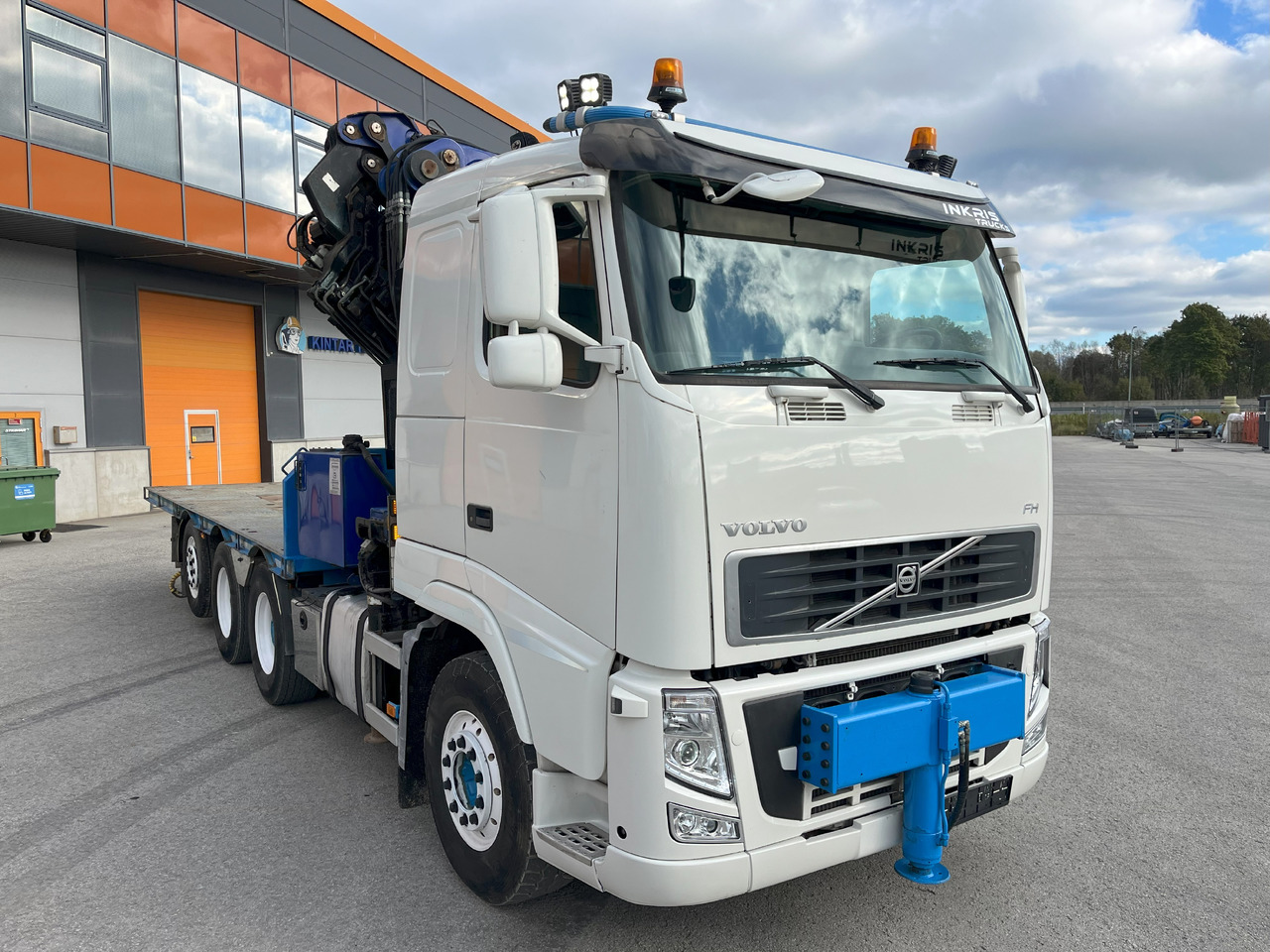 VOLVO FH 8x4 + Crane 48tm year 2006 + Jib + platform + tractor - Tovornjak z dvigalom: slika 2 VOLVO FH 8x4 + Crane 48tm year 2006 + Jib + platform + tractor - Tovornjak z dvigalom: slika 2