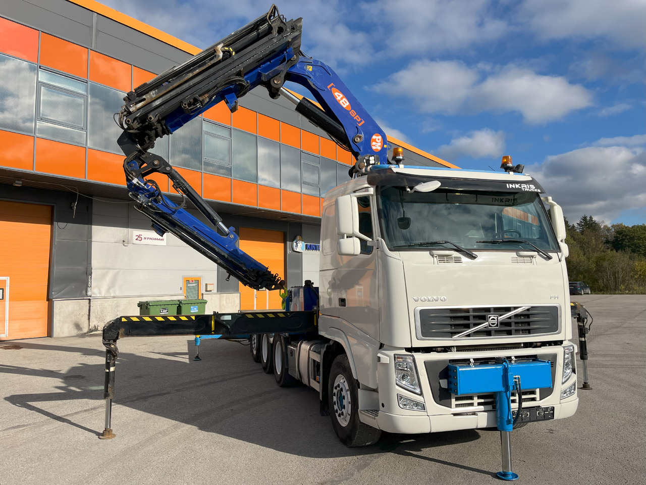 VOLVO FH 8x4 + Crane 48tm year 2006 + Jib + platform + tractor - Tovornjak z dvigalom: slika 1 VOLVO FH 8x4 + Crane 48tm year 2006 + Jib + platform + tractor - Tovornjak z dvigalom: slika 1