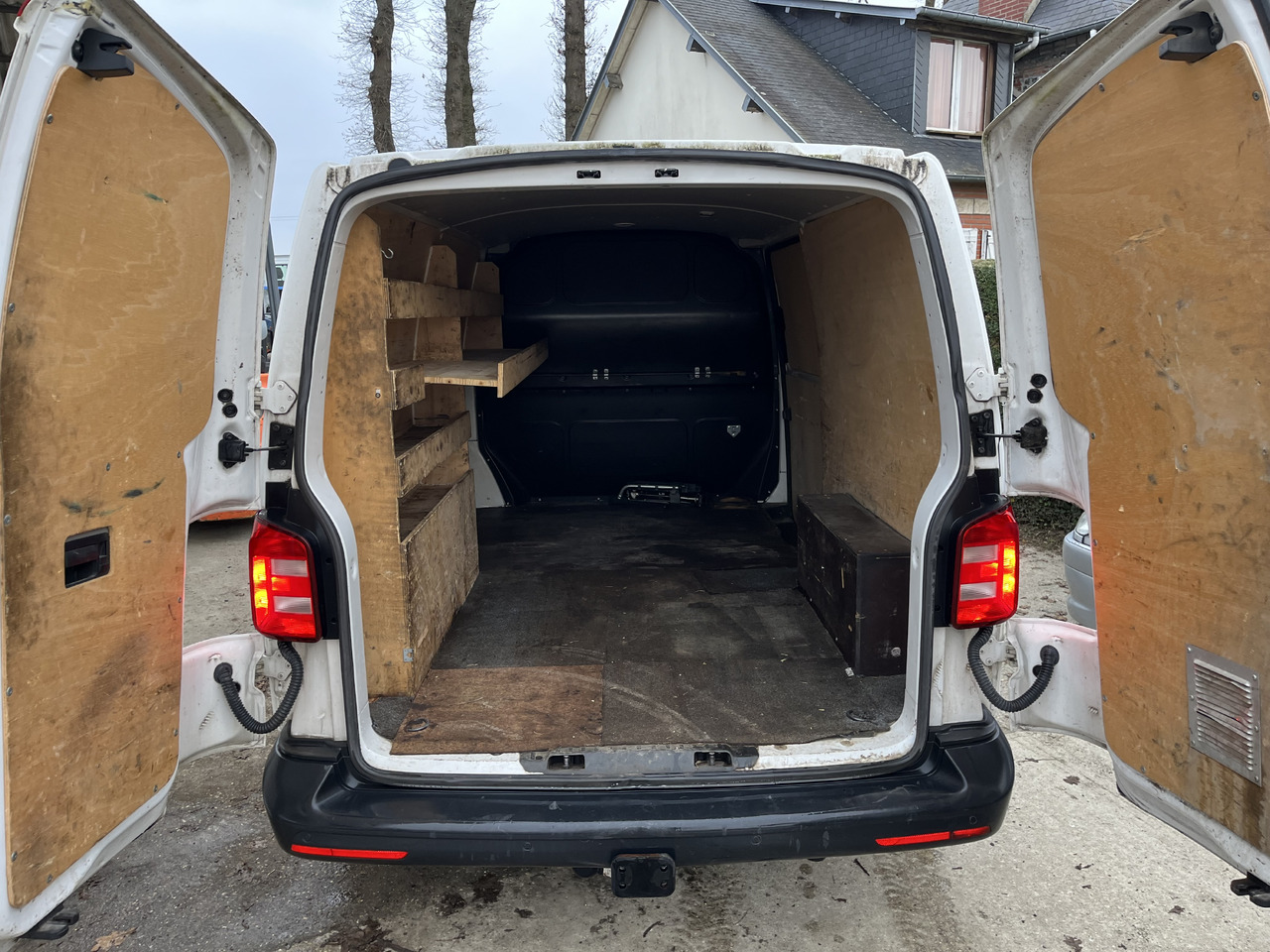 Volkswagen Transporter T6 2L tdi 150cv long 4 Motion 4x4 4motion - Furgon: slika 4 Volkswagen Transporter T6 2L tdi 150cv long 4 Motion 4x4 4motion - Furgon: slika 4