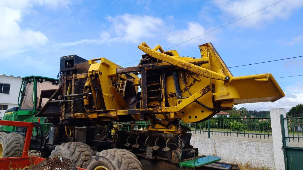 John Deere SB60 - Orodje/ Oprema: slika 3 John Deere SB60 - Orodje/ Oprema: slika 3