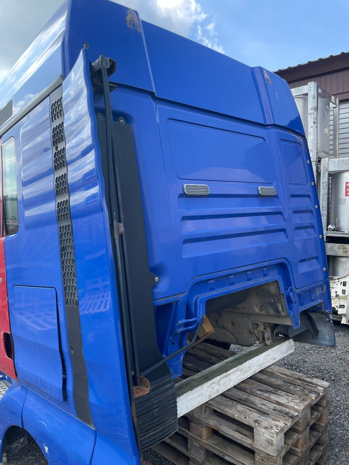 MAN Kabine MAN TGX 18.400 Euro 5 Bj. 2008 Fahrerhaus - Kabina in notranjost za Tovornjak: slika 4 MAN Kabine MAN TGX 18.400 Euro 5 Bj. 2008 Fahrerhaus - Kabina in notranjost za Tovornjak: slika 4