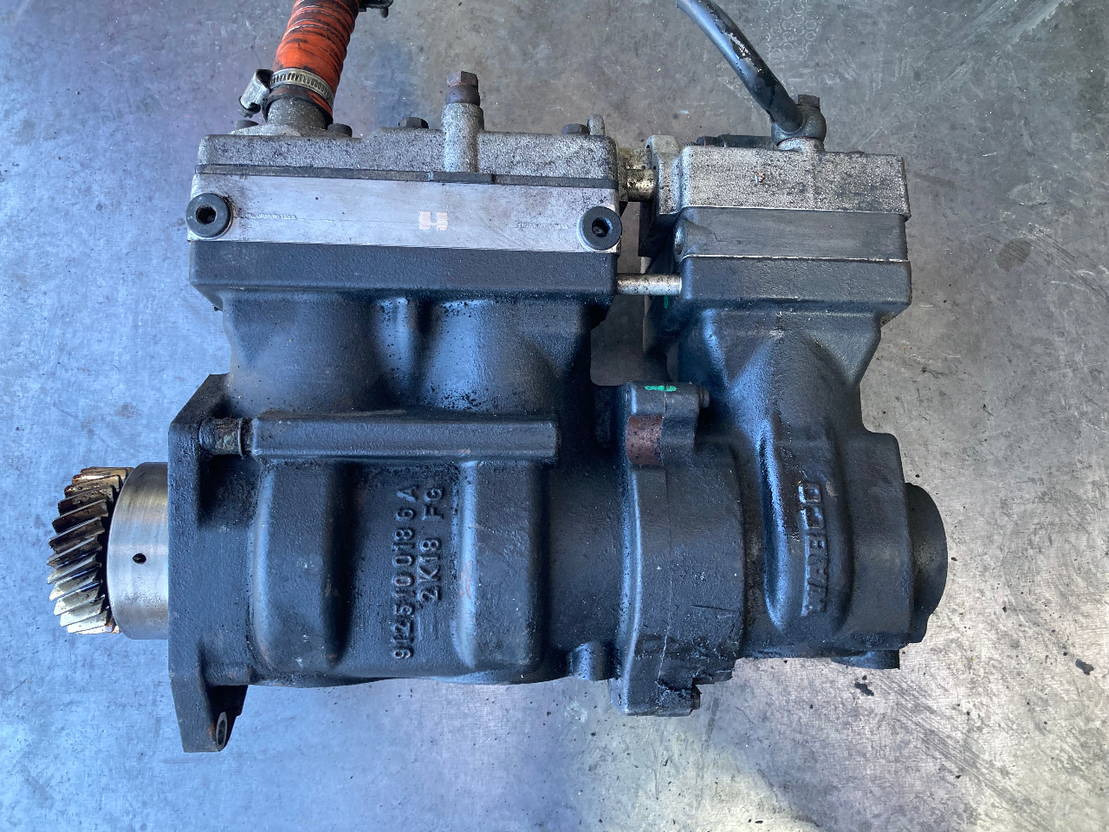 Wabco Luftkompressor Wabco Citaro Kompressor A4571305015 469185 4571305015, A457 - Rezervni deli za Avtobus: slika 1 Wabco Luftkompressor Wabco Citaro Kompressor A4571305015 469185 4571305015, A457 - Rezervni deli za Avtobus: slika 1