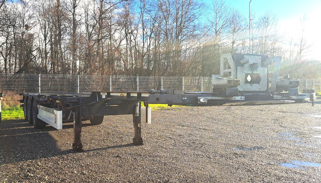 RENDERS EURO 922 - Kontejnerska polprikolica/ Polprikolica z zamenljivim tovoriščem: slika 4 RENDERS EURO 922 - Kontejnerska polprikolica/ Polprikolica z zamenljivim tovoriščem: slika 4