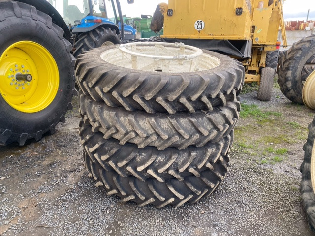 ALLIANCE 300/95R46 - Kompletno kolo za Kmetijski stroj: slika 1 ALLIANCE 300/95R46 - Kompletno kolo za Kmetijski stroj: slika 1