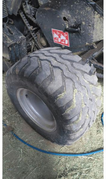CASE-IH RB464 - Balirka za okrogle bale: slika 5 CASE-IH RB464 - Balirka za okrogle bale: slika 5