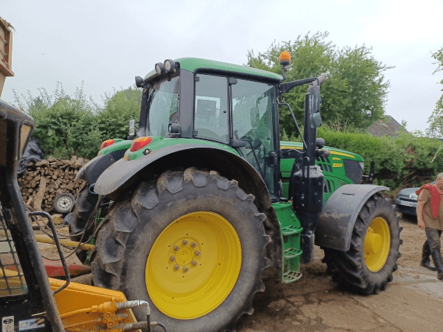 JOHN DEERE 6155M - Traktor: slika 2 JOHN DEERE 6155M - Traktor: slika 2
