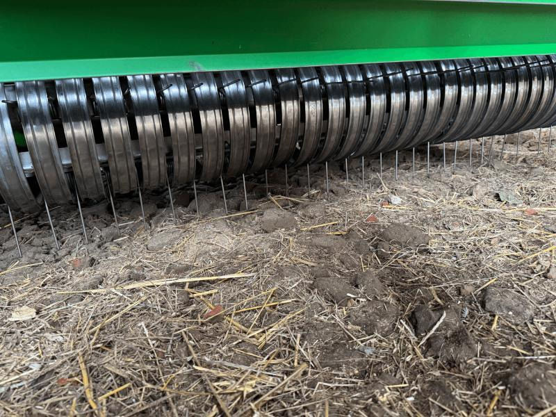 JOHN DEERE V461M - Balirka za okrogle bale: slika 4 JOHN DEERE V461M - Balirka za okrogle bale: slika 4