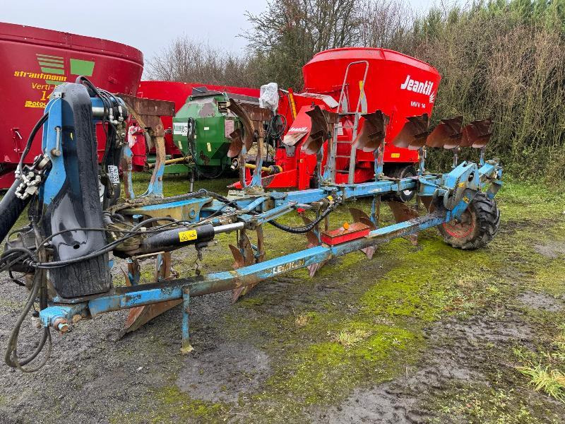 LEMKEN TANSANIT 7CORPS - Plug: slika 2 LEMKEN TANSANIT 7CORPS - Plug: slika 2