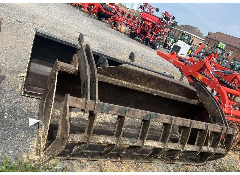 MAILLEUX BMSA245HT - Žlica za nakladalnik za Traktor: slika 1 MAILLEUX BMSA245HT - Žlica za nakladalnik za Traktor: slika 1