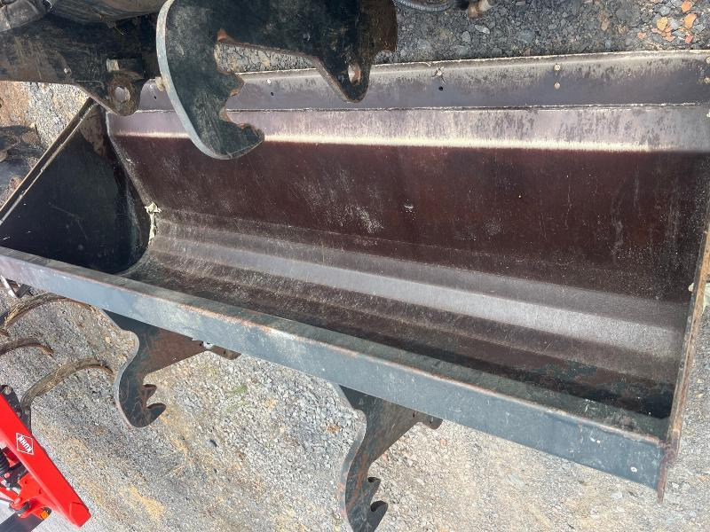 MAILLEUX BTA245 - Žlica za nakladalnik za Traktor: slika 1 MAILLEUX BTA245 - Žlica za nakladalnik za Traktor: slika 1