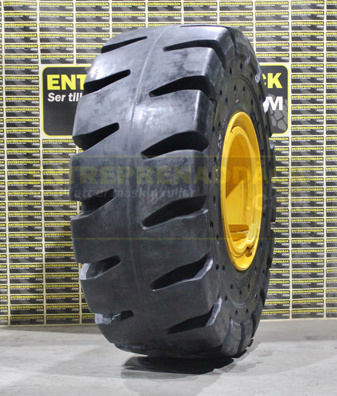 Complete solid wheels 26.5-25 on rims for Volvo L110/L120E - Kolesni nakladalec: slika 2 Complete solid wheels 26.5-25 on rims for Volvo L110/L120E - Kolesni nakladalec: slika 2