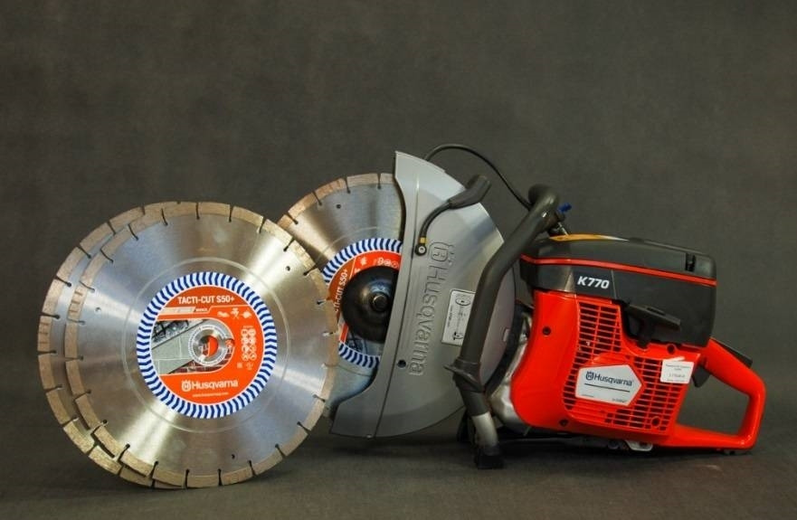 Husqvarna K770 - Orodje/ Oprema: slika 1 Husqvarna K770 - Orodje/ Oprema: slika 1