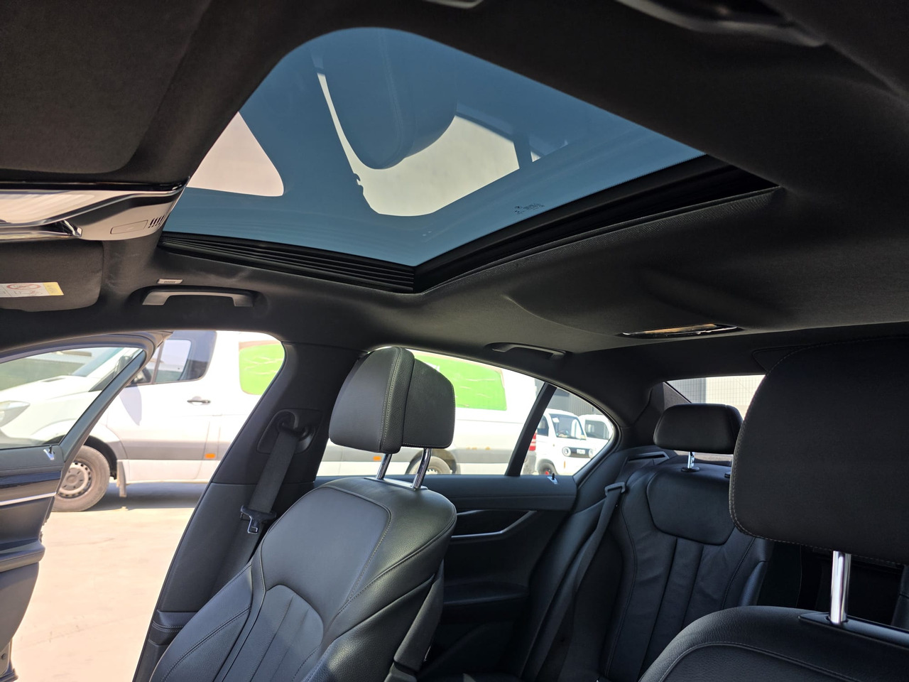 BMW 730 Xdrive Mild-Hybrid - Limuzina: slika 3 BMW 730 Xdrive Mild-Hybrid - Limuzina: slika 3