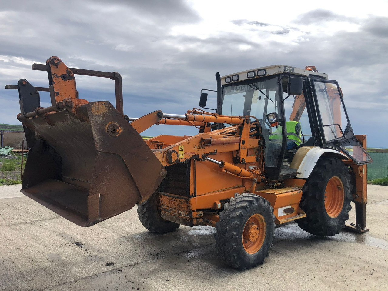 CATERPILLAR 428 C TERRACING EQUIPMENT BULLDOEXCAVATOR - Bager nakladalec: slika 1 CATERPILLAR 428 C TERRACING EQUIPMENT BULLDOEXCAVATOR - Bager nakladalec: slika 1