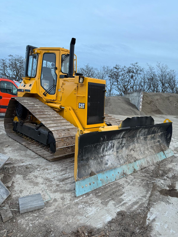 CATERPILLAR D4H BULLDOZER - Buldožer: slika 1 CATERPILLAR D4H BULLDOZER - Buldožer: slika 1