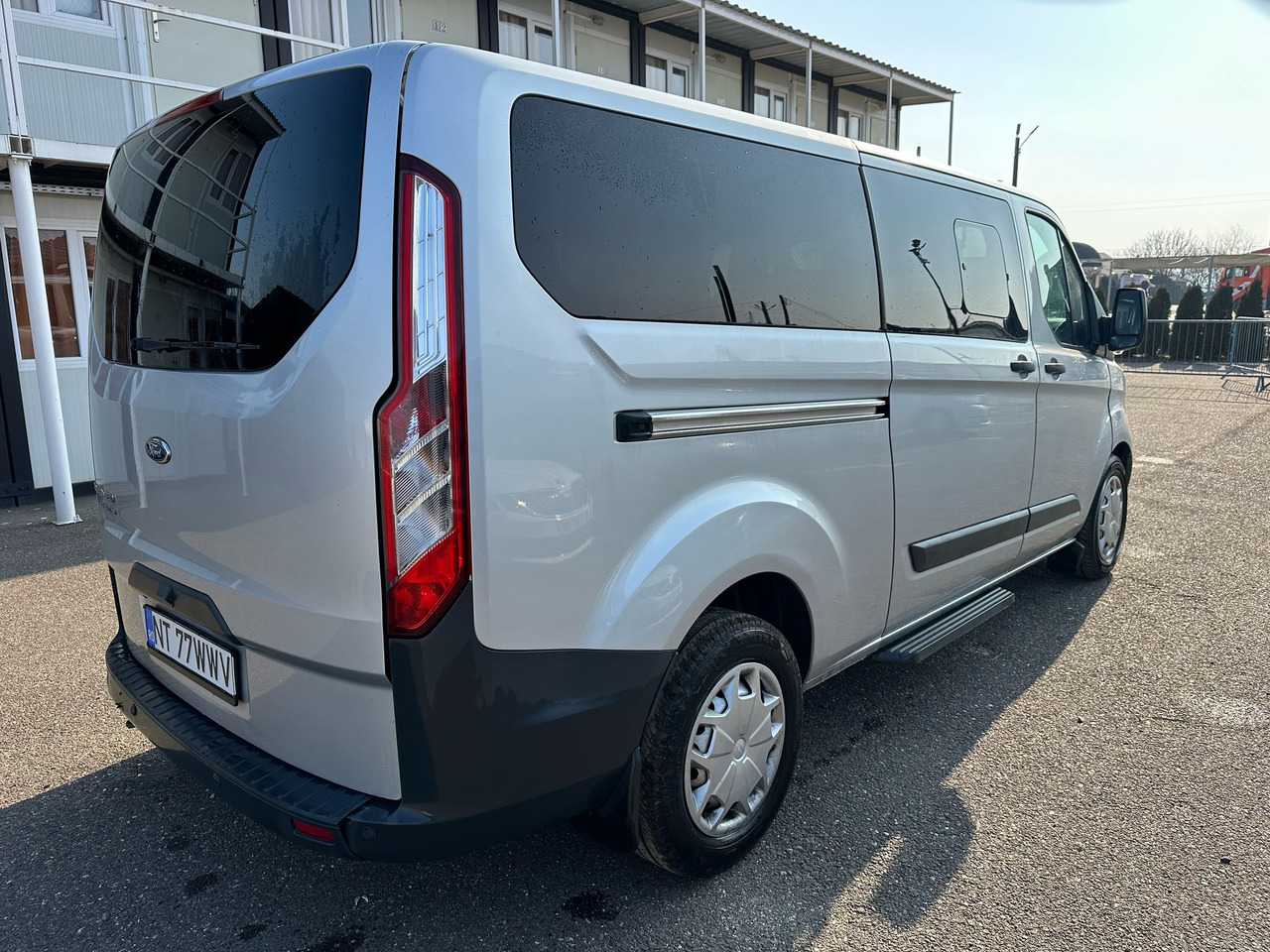 FORD TRANSIT CUSTOMS - Potniški kombi: slika 2 FORD TRANSIT CUSTOMS - Potniški kombi: slika 2