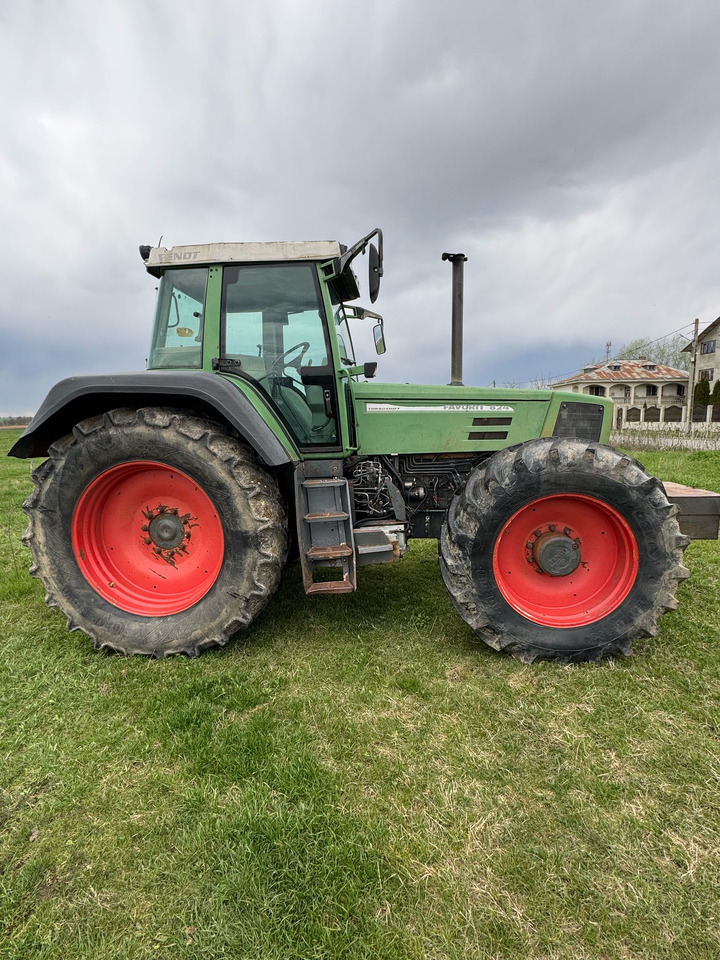 Fendt 824 Tractor - Traktor: slika 5 Fendt 824 Tractor - Traktor: slika 5