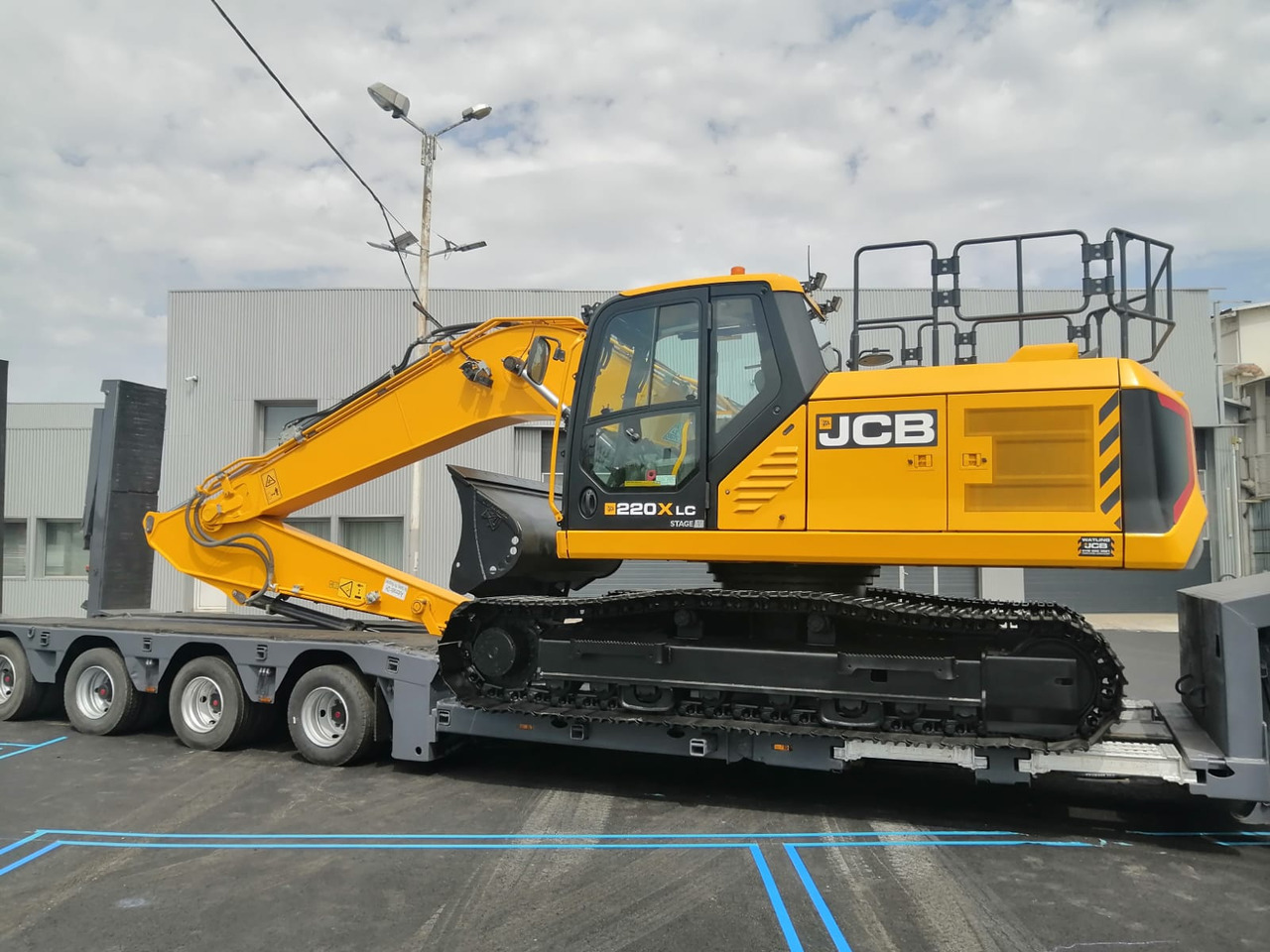 JCB 220X LC, AC, EXCAVATOR TOP !!! - Bager goseničar: slika 4 JCB 220X LC, AC, EXCAVATOR TOP !!! - Bager goseničar: slika 4