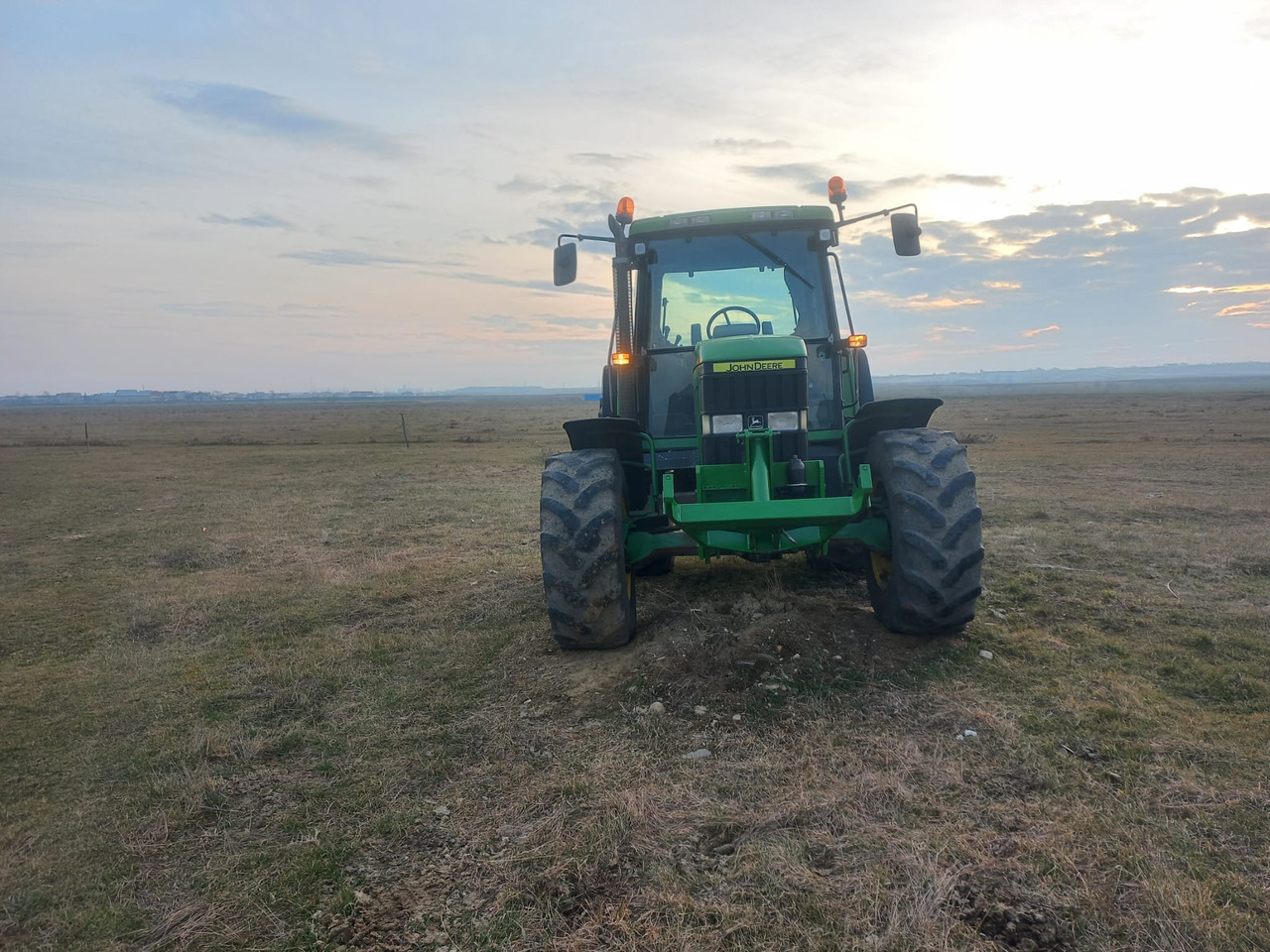 JOHN DEERE 6600 TRACTOR - Traktor: slika 5 JOHN DEERE 6600 TRACTOR - Traktor: slika 5
