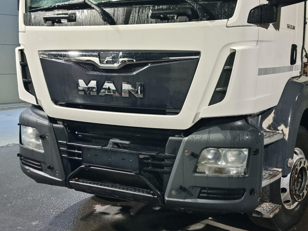 MAN TGS 32.360 8×4 Beton Mixer 9m3 - Avtomešalec: slika 4 MAN TGS 32.360 8×4 Beton Mixer 9m3 - Avtomešalec: slika 4