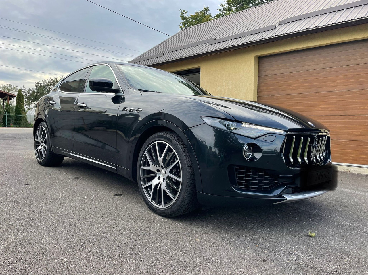 MASERATI LEVANTE 4X4 - SUV: slika 4 MASERATI LEVANTE 4X4 - SUV: slika 4