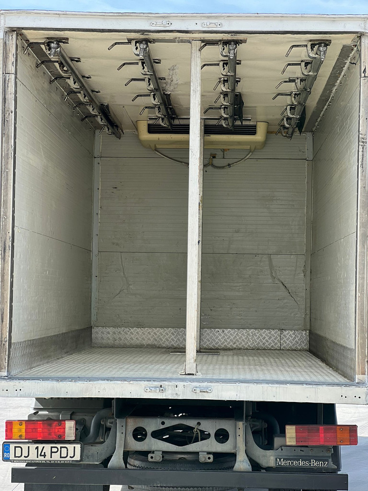 Mercedes-Benz Atego 10.15 Thermo King -20 C, Meat on hooks transport - Tovornjak hladilnik: slika 5 Mercedes-Benz Atego 10.15 Thermo King -20 C, Meat on hooks transport - Tovornjak hladilnik: slika 5
