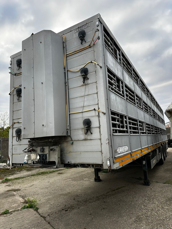 PEZZAIOLLI Animal Transport Semi-trailer - Polprikolica za prevoz živine: slika 2 PEZZAIOLLI Animal Transport Semi-trailer - Polprikolica za prevoz živine: slika 2