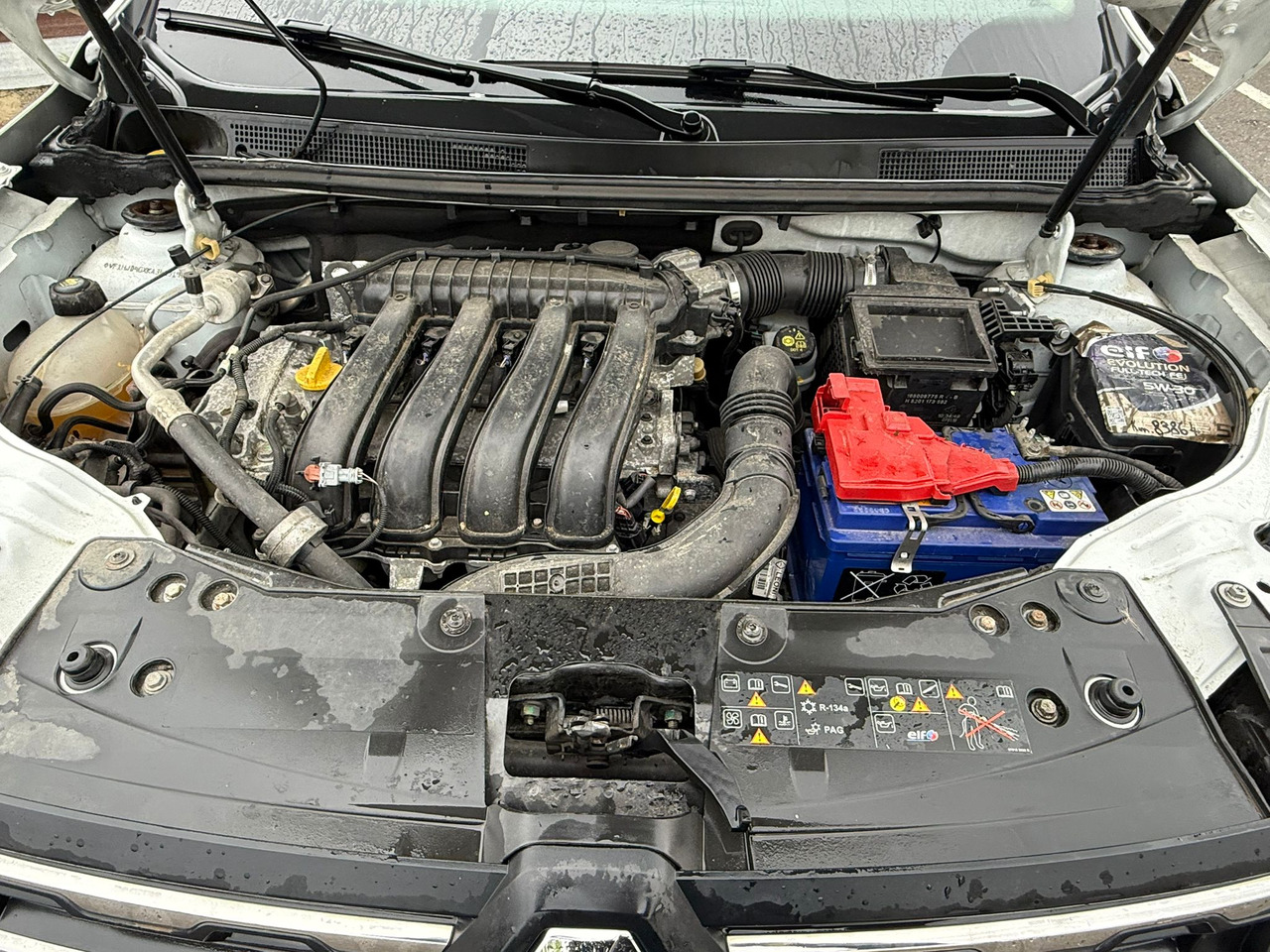 SUV RENAULT DUSTER 4X4: slika 10 SUV RENAULT DUSTER 4X4: slika 10