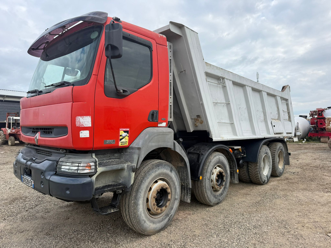 RENAULT KERAX TIPPER - Tovornjak prekucnik: slika 2 RENAULT KERAX TIPPER - Tovornjak prekucnik: slika 2