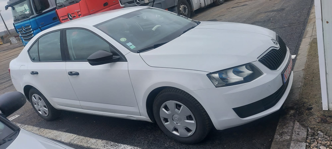 SKODA OCTAVIA - Limuzina: slika 1 SKODA OCTAVIA - Limuzina: slika 1
