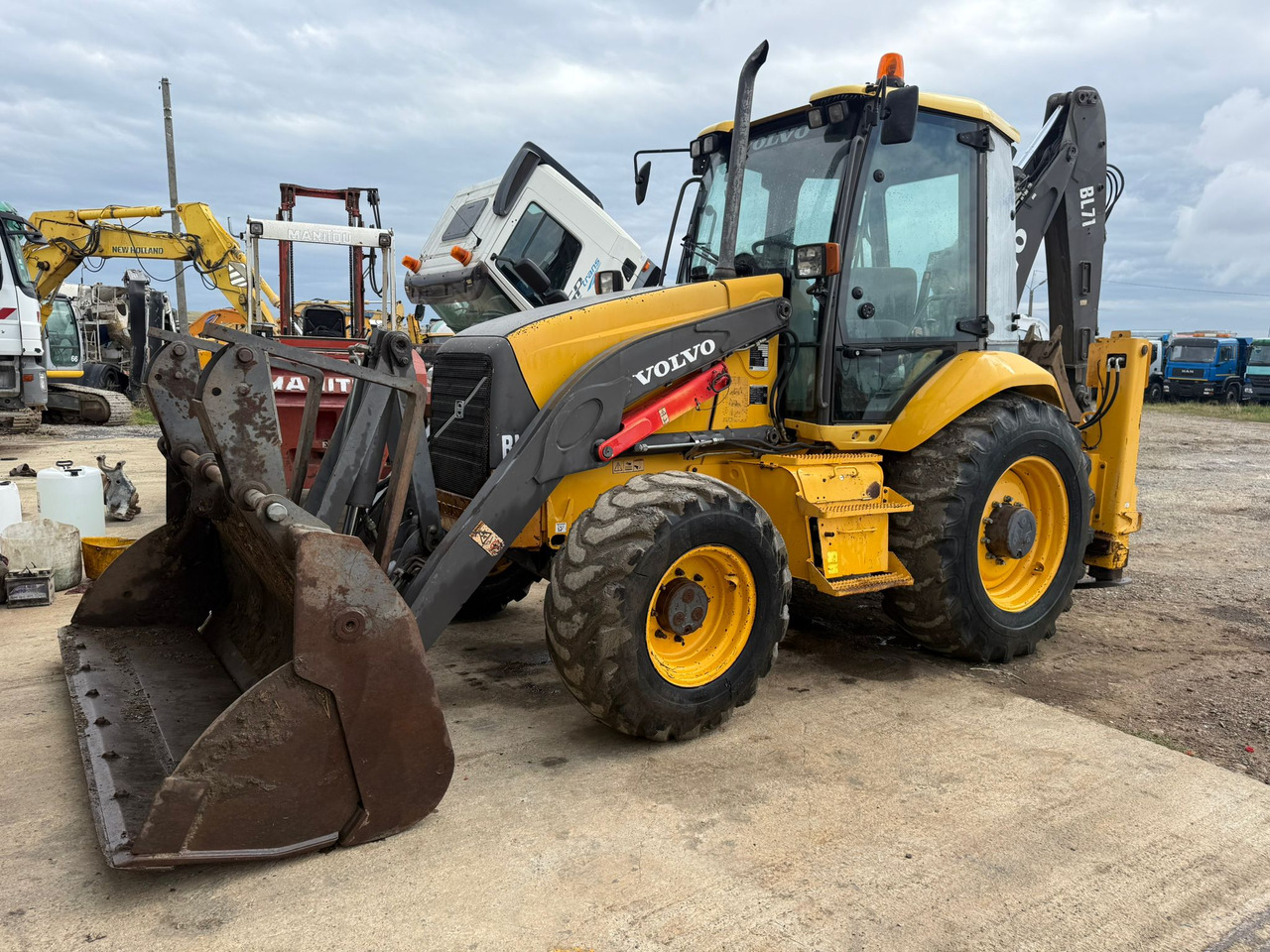 VOLVO BL71 Backhoe Loader - Bager nakladalec: slika 3 VOLVO BL71 Backhoe Loader - Bager nakladalec: slika 3