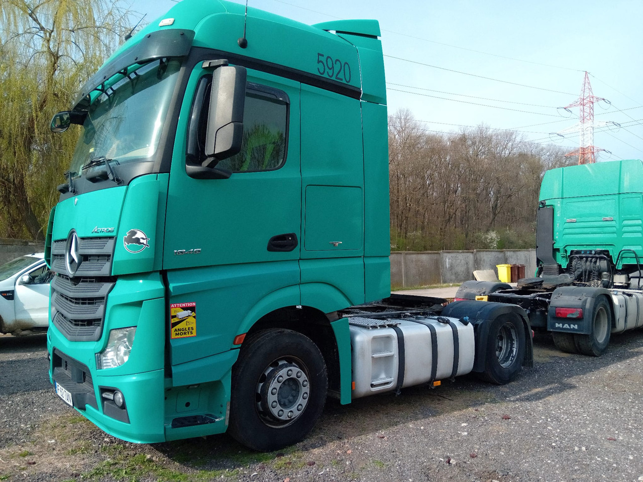 Mercedes-Benz Actros 18.45 - Vlačilec: slika 2 Mercedes-Benz Actros 18.45 - Vlačilec: slika 2