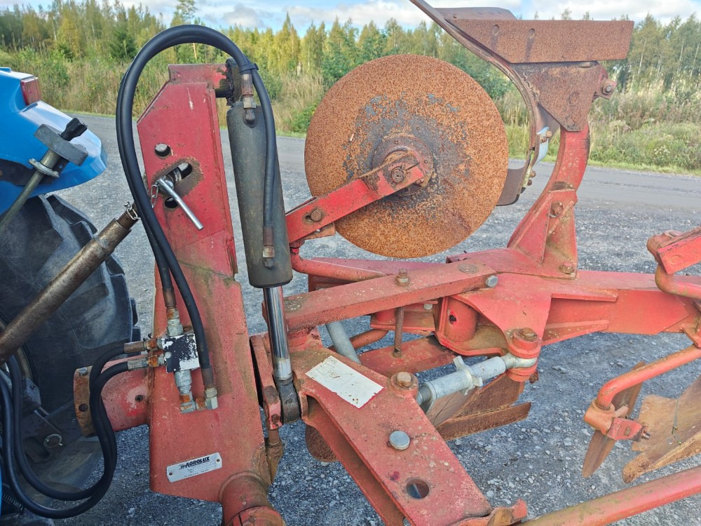 Agrolux RSD397FK kääntöaura 3-siipinen kuorimet ja kiekkoleikkurit, katso video! - Plug: slika 5 Agrolux RSD397FK kääntöaura 3-siipinen kuorimet ja kiekkoleikkurit, katso video! - Plug: slika 5