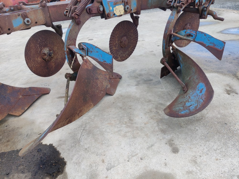 Fiskars KHN 4-siipinen - Plug: slika 2 Fiskars KHN 4-siipinen - Plug: slika 2