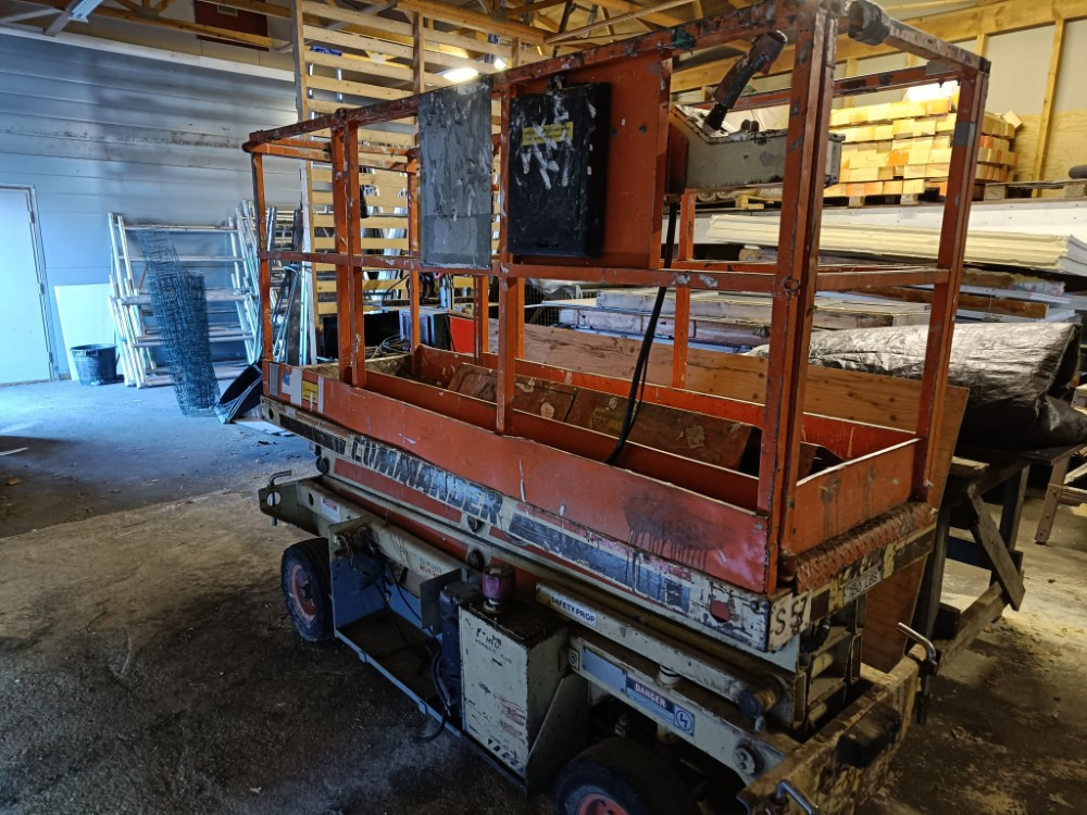 JLG Commander CM 20 N henkilönostin - Škarjasta dvižna ploščad: slika 1 JLG Commander CM 20 N henkilönostin - Škarjasta dvižna ploščad: slika 1