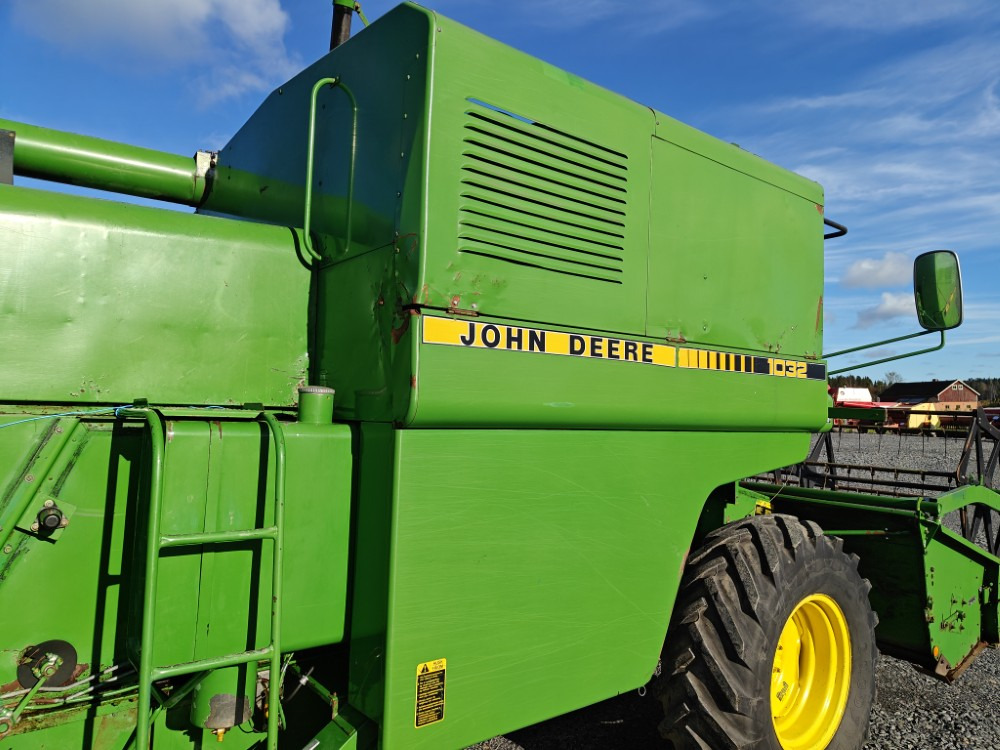 JOHN DEERE 1032 lizing JOHN DEERE 1032: slika 13 JOHN DEERE 1032 lizing JOHN DEERE 1032: slika 13