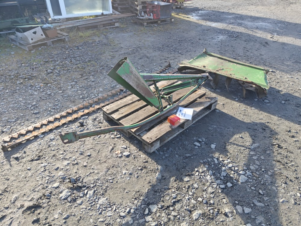 JOHN DEERE 1032 lizing JOHN DEERE 1032: slika 25 JOHN DEERE 1032 lizing JOHN DEERE 1032: slika 25