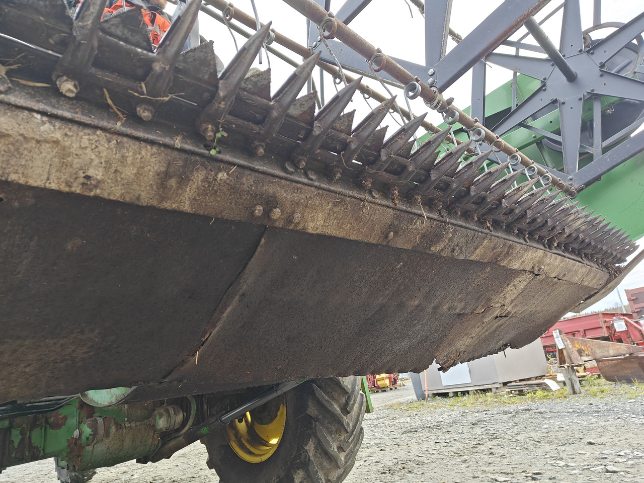 JOHN DEERE 1032 lizing JOHN DEERE 1032: slika 27 JOHN DEERE 1032 lizing JOHN DEERE 1032: slika 27