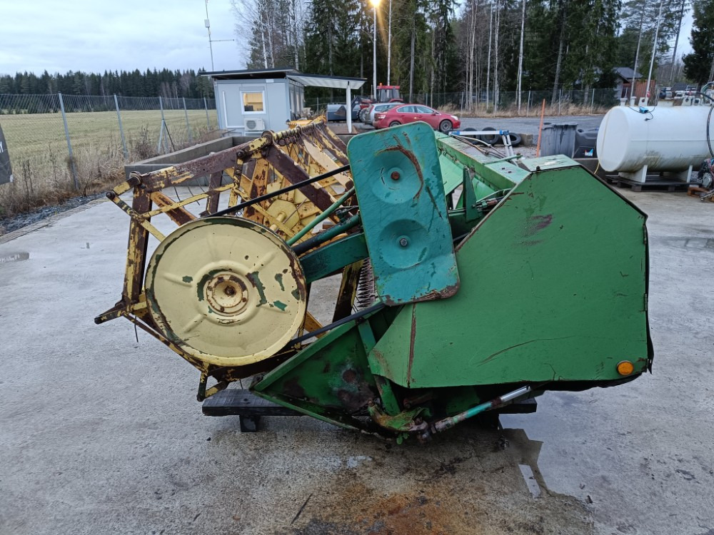 JOHN DEERE Leikkuupöytä 12 jalkaa / 360cm - Glava za kombajn: slika 4 JOHN DEERE Leikkuupöytä 12 jalkaa / 360cm - Glava za kombajn: slika 4