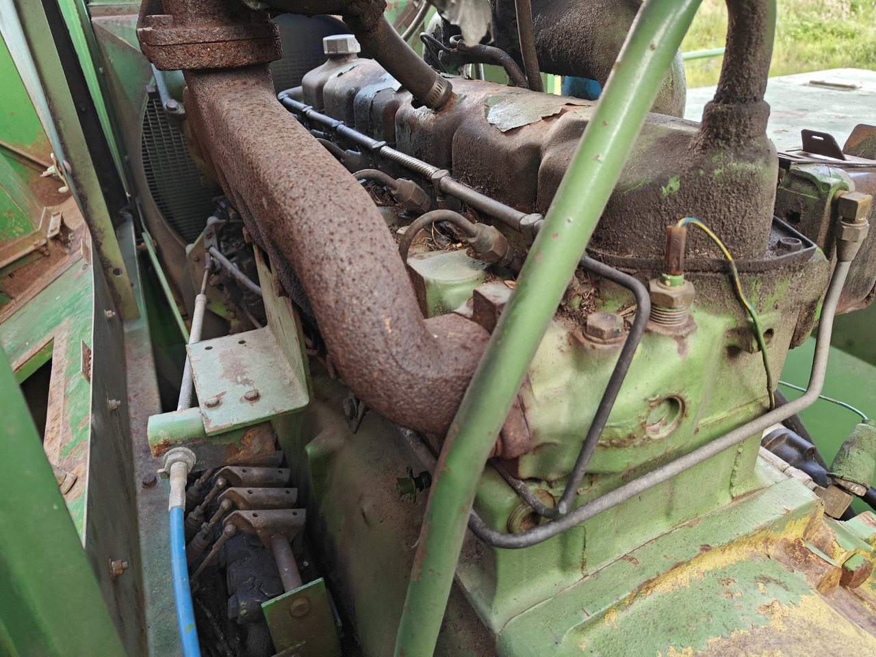 John Deere 965 täydellinen moottori, 6-sylinterinen turbo, katso video! - Kombajn harvester: slika 5 John Deere 965 täydellinen moottori, 6-sylinterinen turbo, katso video! - Kombajn harvester: slika 5