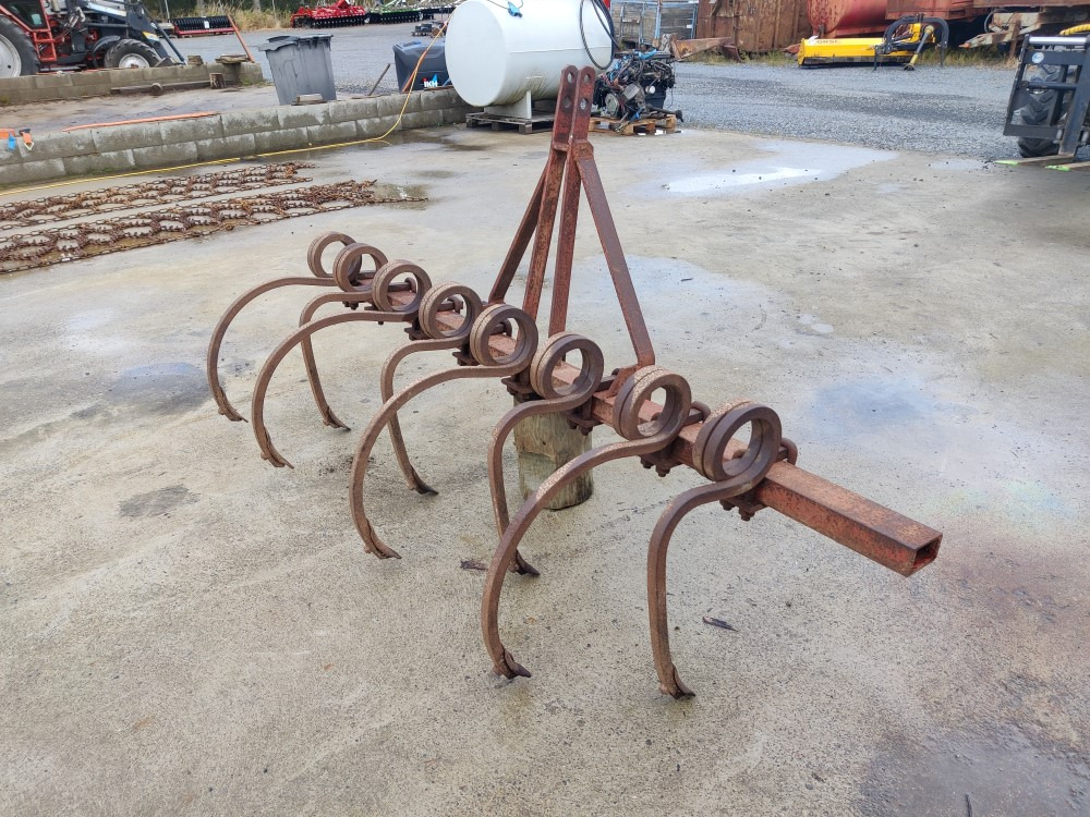 Kultivaattori Muko 8-piikkinen Työleveys 200cm, pienempään traktoriin - Kultivator: slika 3 Kultivaattori Muko 8-piikkinen Työleveys 200cm, pienempään traktoriin - Kultivator: slika 3